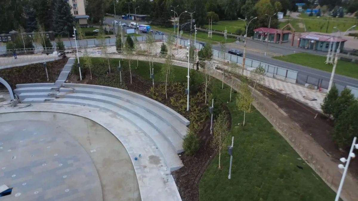 В Тольятти продолжается масштабное преображение Центральной площади В Тольятти продолжается масштабное преображение Центральной площади