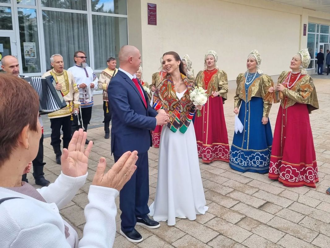 Разные традиции - одна большая семья! Разные традиции - одна большая семья!