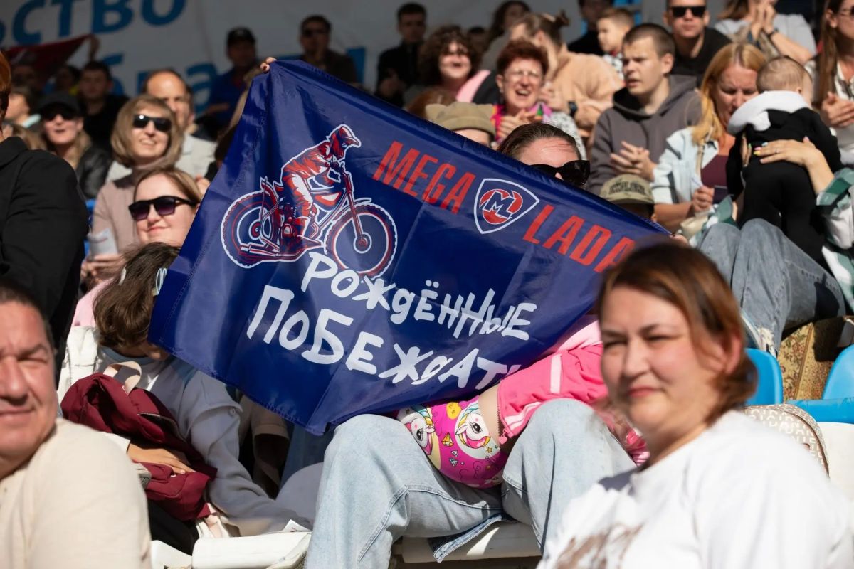 Команда «Мега-Лада» завершила сезон гаревого спидвея в Тольятти победой на этапе в Командном Кубке России! Команда «Мега-Лада» завершила сезон гаревого спидвея в Тольятти победой на этапе в Командном Кубке России!