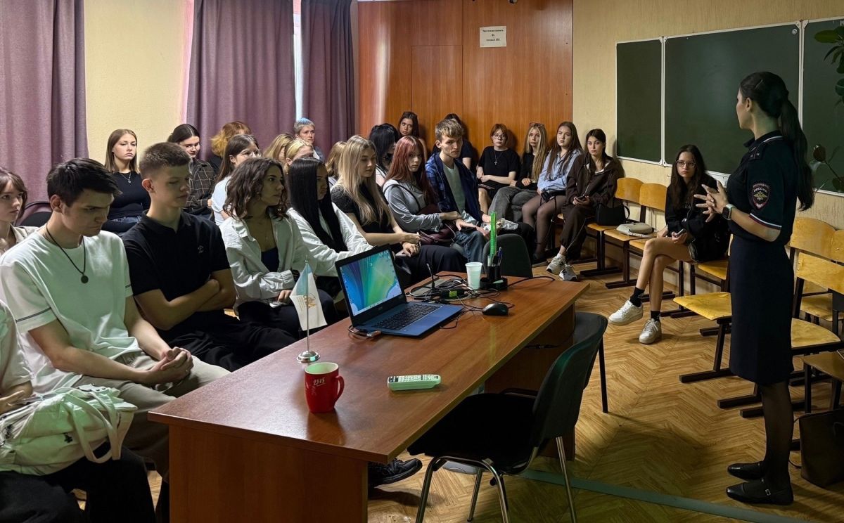 Сотрудники #ГосавтоинспекцииТольятти проводят занятия по безопасности дорожного движения для учащихся средних профессиональных образовательных учреждений Сотрудники #ГосавтоинспекцииТольятти проводят занятия по безопасности дорожного движения для учащихся средних профессиональных образовательных учреждений