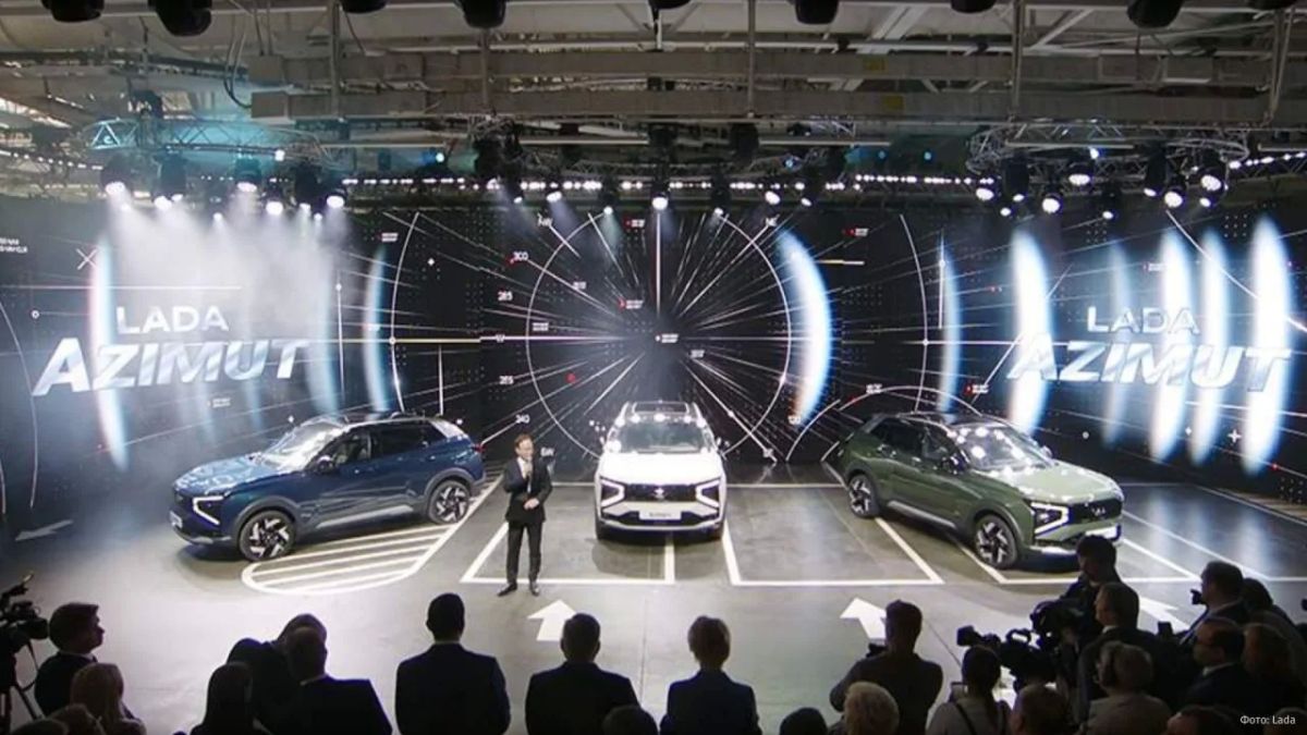 Стартовало серийное производство кроссовера Lada Azimut на заводе "АвтоВАЗ" в Тольятти Стартовало серийное производство кроссовера Lada Azimut на заводе "АвтоВАЗ" в Тольятти