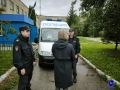В Тольятти во время патрулирования на улице Ленина сотрудники патрульно-постовой службы полиции городского Управления МВД России возле одного из многоквартирных домов обратили внимание на прохожую, которая что-то прятала в...