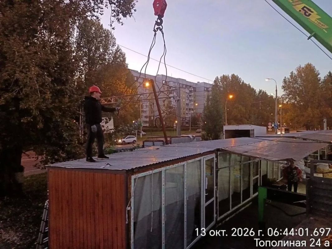 В Тольятти снесли незаконные торговые ряды на ул. Тополиной В Тольятти снесли незаконные торговые ряды на ул. Тополиной