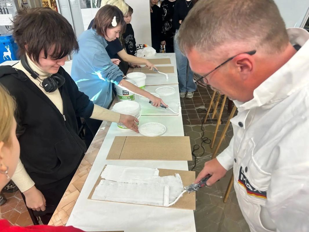 Тольяттинских школьников познакомили с возможностями профессионального образования Тольяттинских школьников познакомили с возможностями профессионального образования