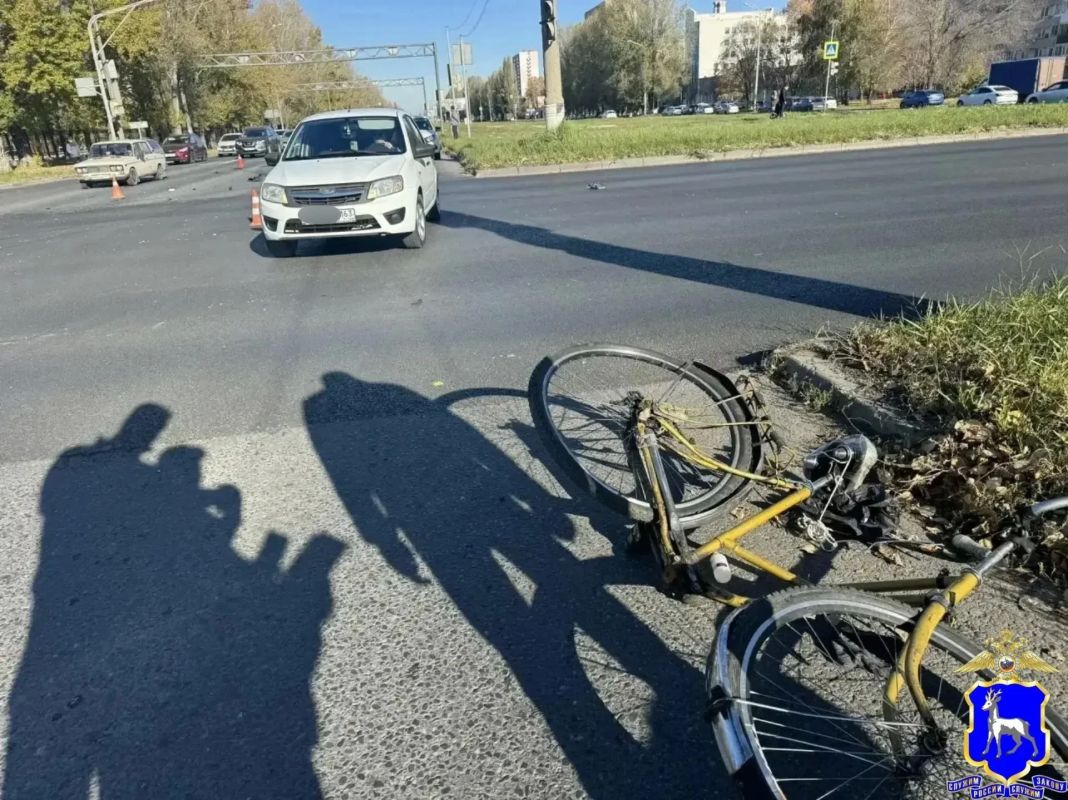 В Тольятти велосипедист погиб под колесами LADA Kalina В Тольятти велосипедист погиб под колесами LADA Kalina